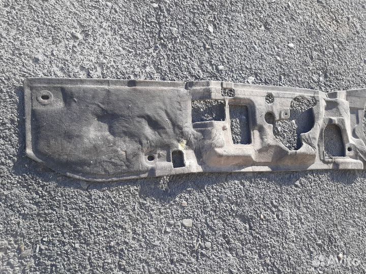 Изолятор мотора Mitsubishi Lancer 2002–10 Европа