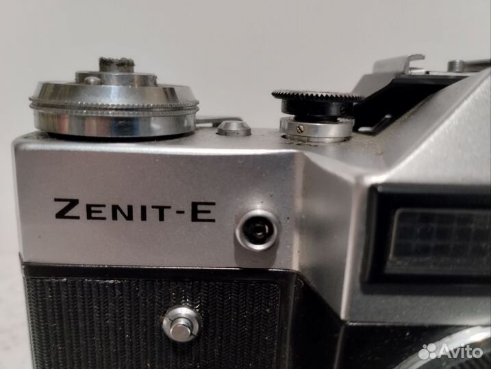 Пленочный фотоаппарат зенит е
