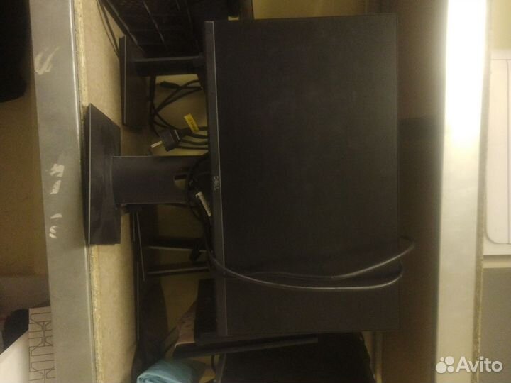 Монитор Dell 22