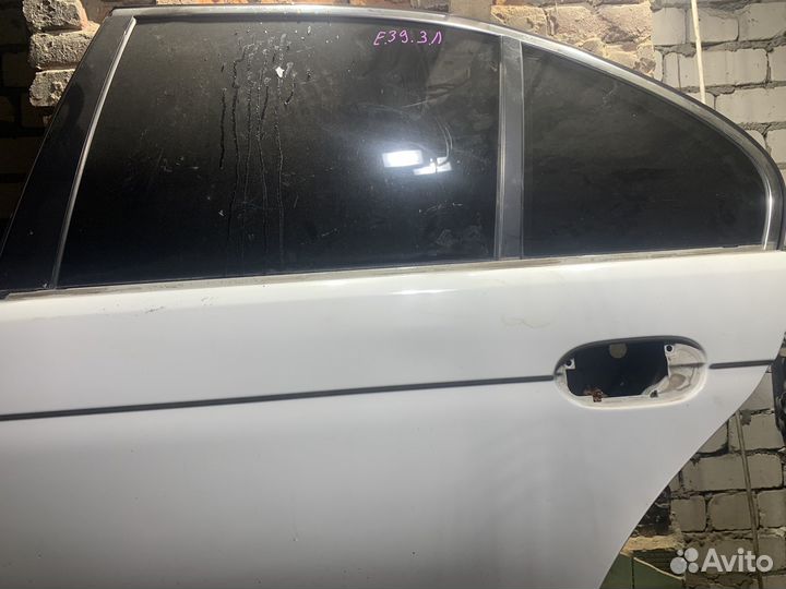 Дверь задная левая BMW E39
