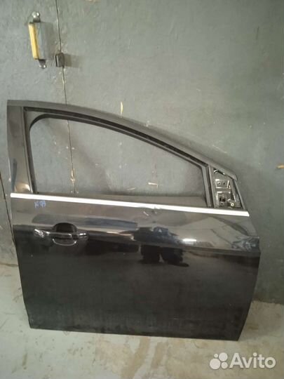 Дверь передняя правая Форд Фокус 3