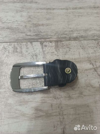 Пряжка от мужского кожанного ремня