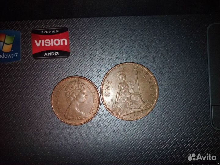 Пара монет. Pence и Penny