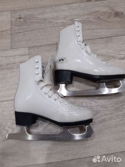 Коньки фигурные детские 33 размер