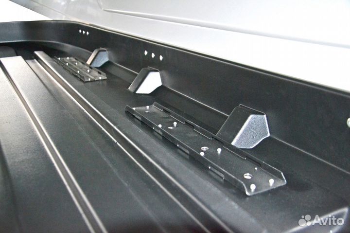 Бокс-багажник на крышу Чёрный 