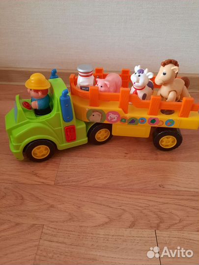 Трактор фермера