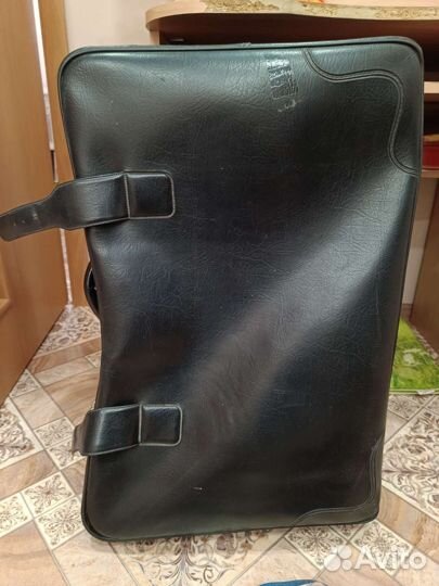 Чемодан из натуральной кожи