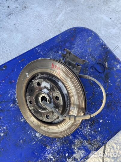 Поворотный кулак правый DongFeng s30 DFM h30