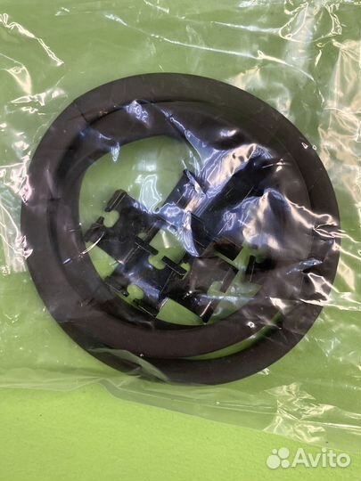 Стекло фары лев \Scania 94/114/124/144 121468