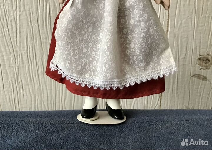 Куклы коллекционные, две штуки. Цена обсуждаема