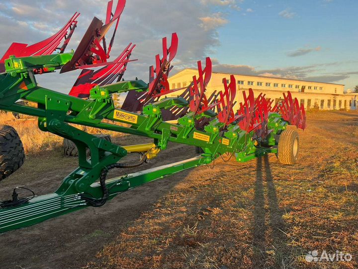 Плуг Минойтовский ремонтный завод ППО-9-45К, 2023