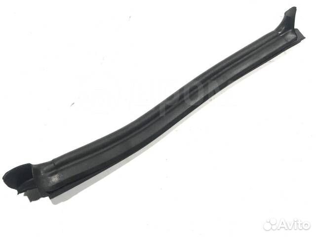 Уплотнитель капота BMW 3 E46