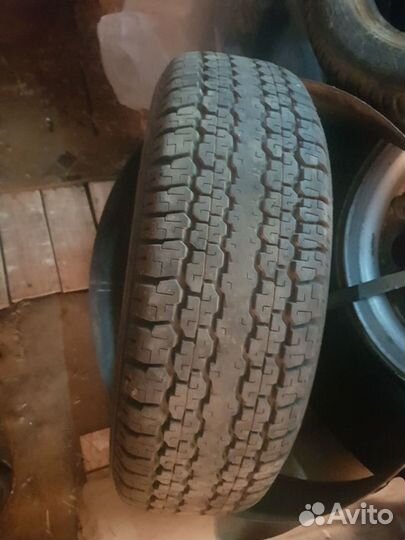 Bridgestone Dueler H/T D689 245/70 R16 148