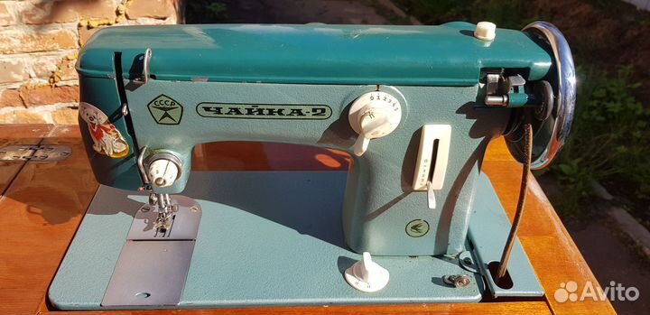 Швейная машинка Чайка-2