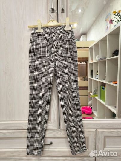 Брюки для девочки 9-10 лет