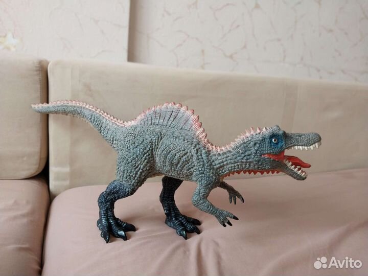 Спинозавр 65см