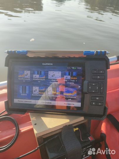 Эхолот Garmin Striker Vivid 9sv