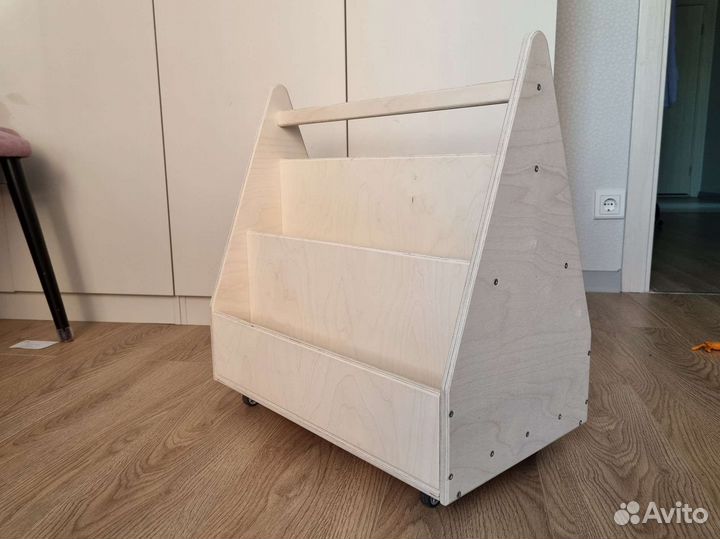 Полка для книг на колесиках Be kids