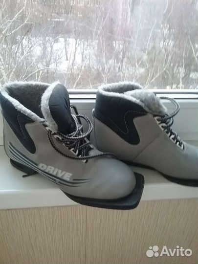 Лыжные ботинки,разм.37