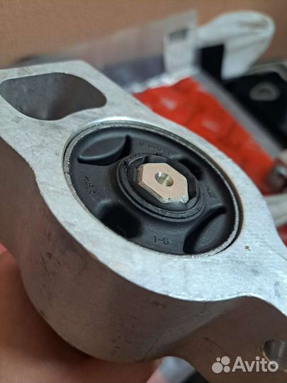 Рычаги передние VAG