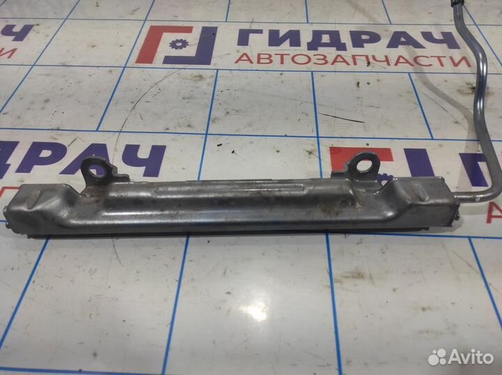 Рейка топливная (рампа) Toyota Corolla E18 2381437