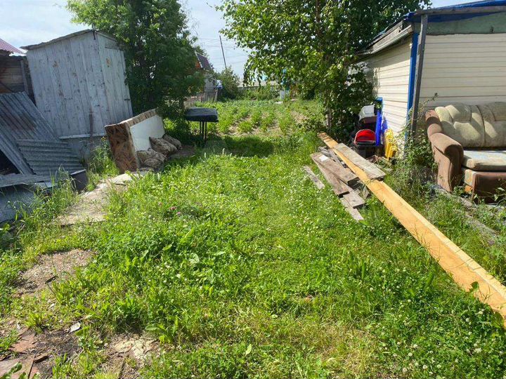 Дача 20 м² на участке 8 сот.