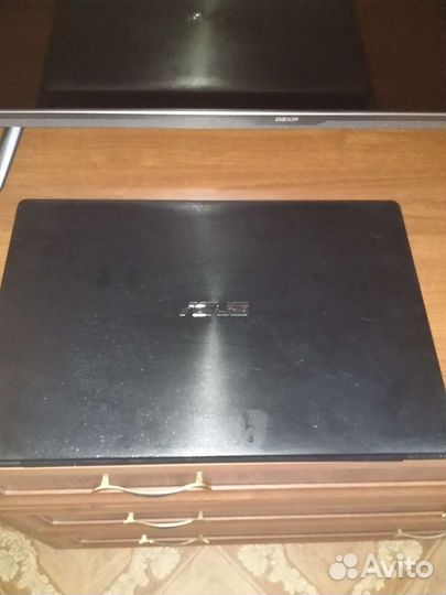 Ноутбук asus