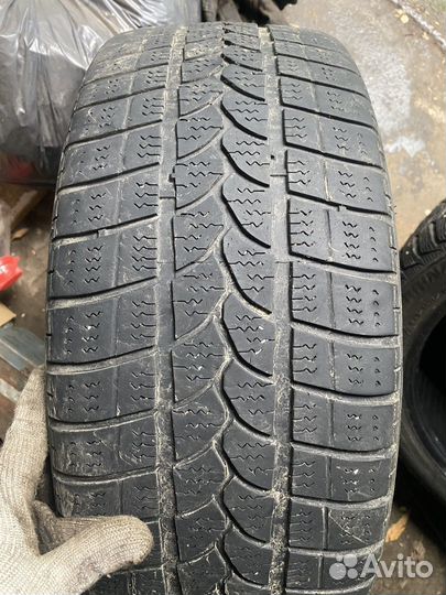 Kormoran SnowPro B2 225/45 R18