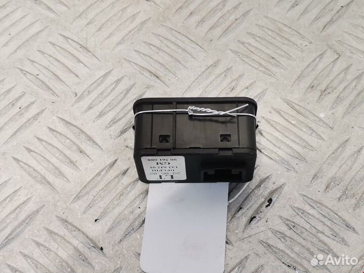 Блок управления стеклоподъемниками Opel Astra
