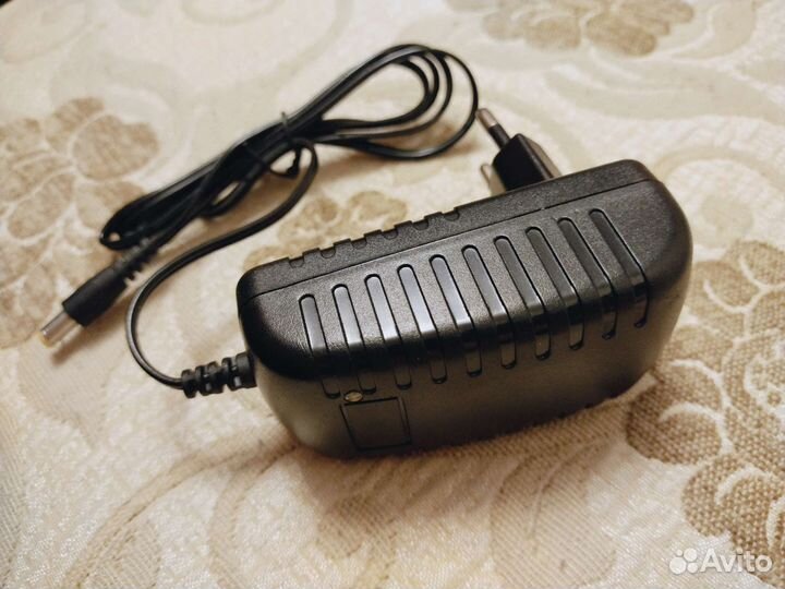 AC/DC Адаптер 12В 2А Блок питания