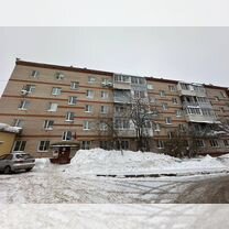 2-к. квартира, 50 м², 1/5 эт.
