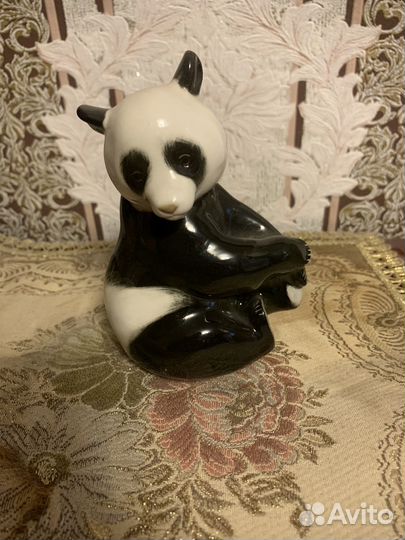 Статуэтки фарфор 