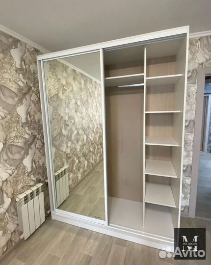 Современный шкаф купе