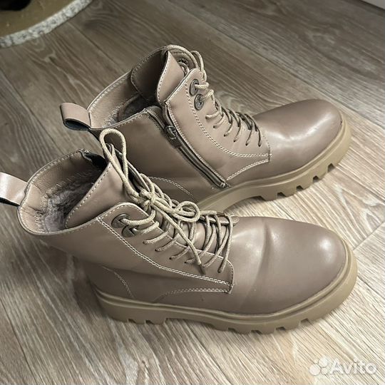 Ботинки женские демисезонные 39 размер