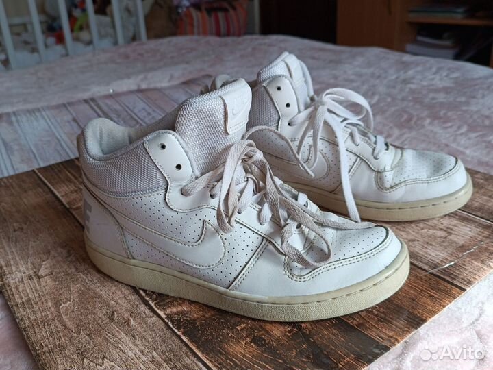 Кроссовки Nike женские 40