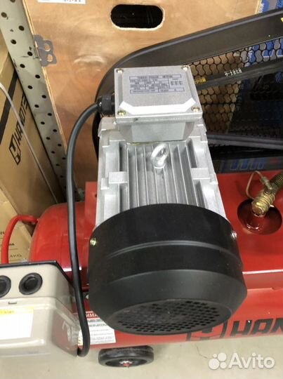 Воздушный компрессор 650/100