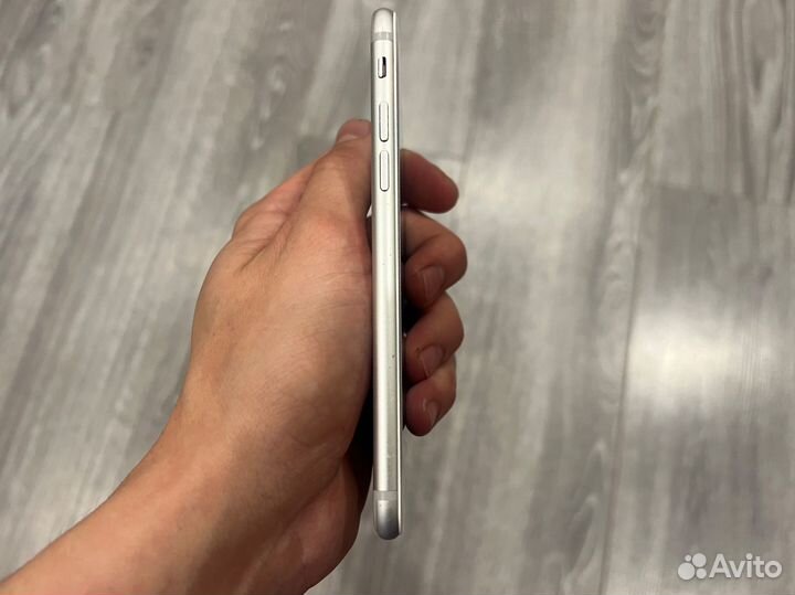 Телефон iPhone 7 128 gb