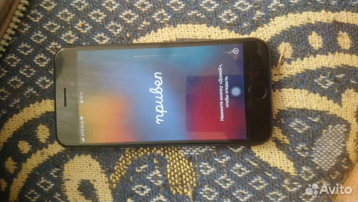 Телефон iPhone