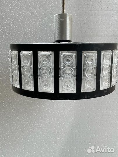 Люстры новые