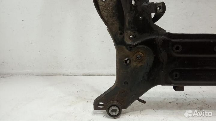 Балка подмоторная Land Rover Freelander 2 (L359) 2