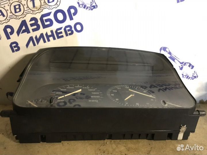 Панель приборов Volkswagen Golf MK3 AAM 1.8 1992