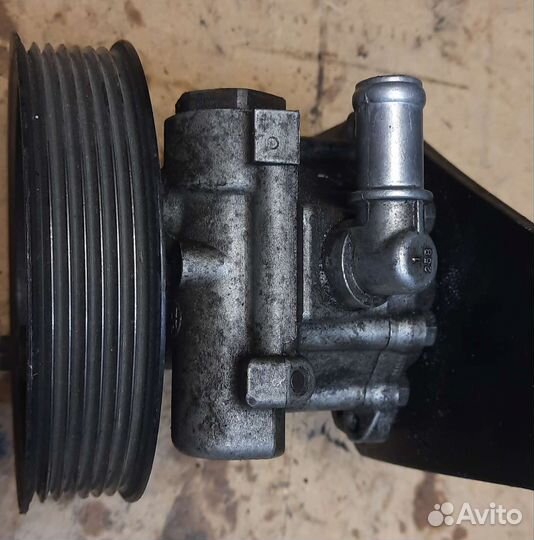 Насос гур Land Rover