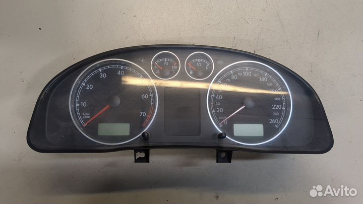 Щиток приборов Volkswagen Passat 5
