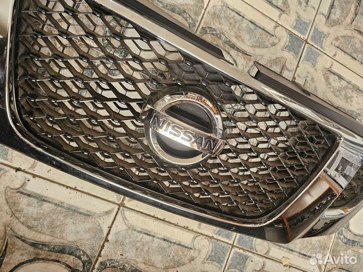 Решётка радиатора Nissan Patrol Y62