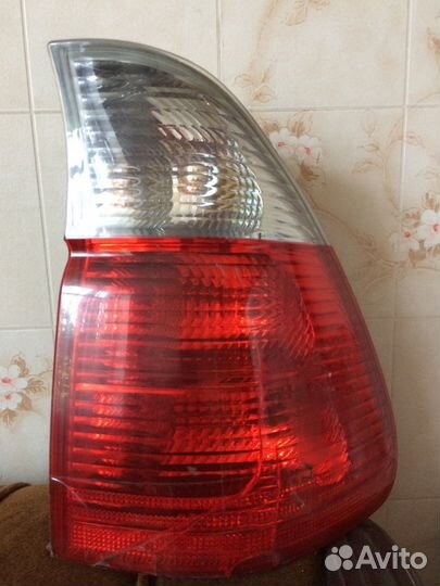 Фонарь задний правый на bmwx5