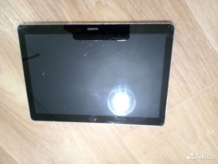 Планшет на запчасти Хуавей