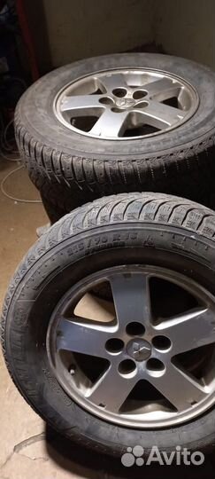 Michelin X-Ice Snow 215/70 R16 100T