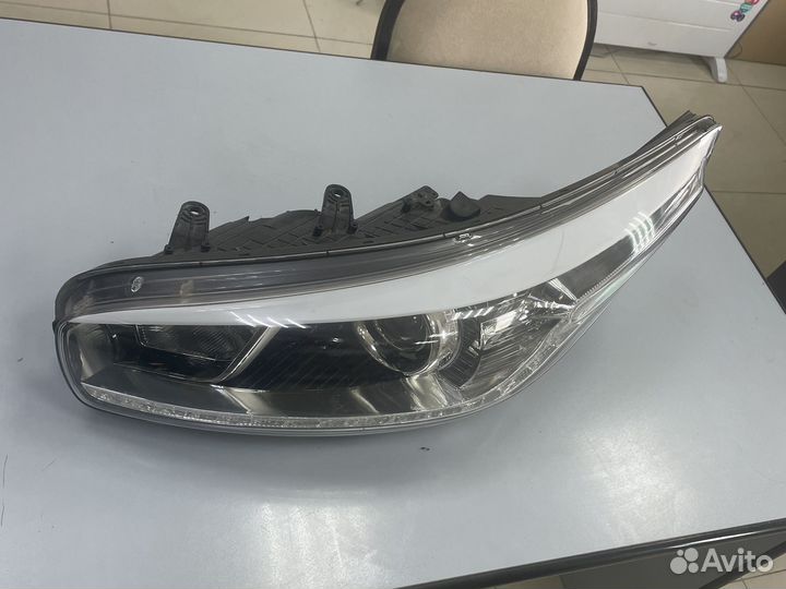 Фара левая Kia Ceed 2012-2018