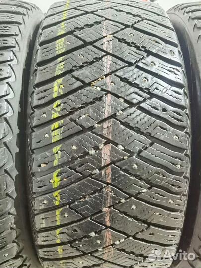Goodyear Ultragrip Ice Arctic 225/50 R17 90M
