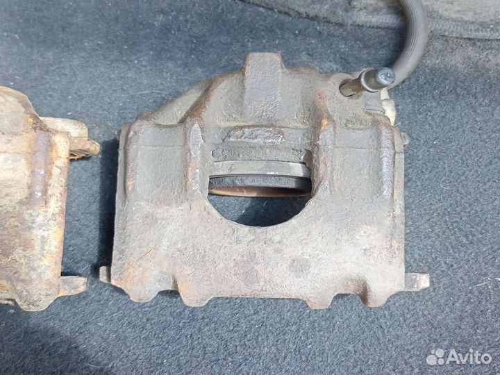 Суппорта гольф 2 передние